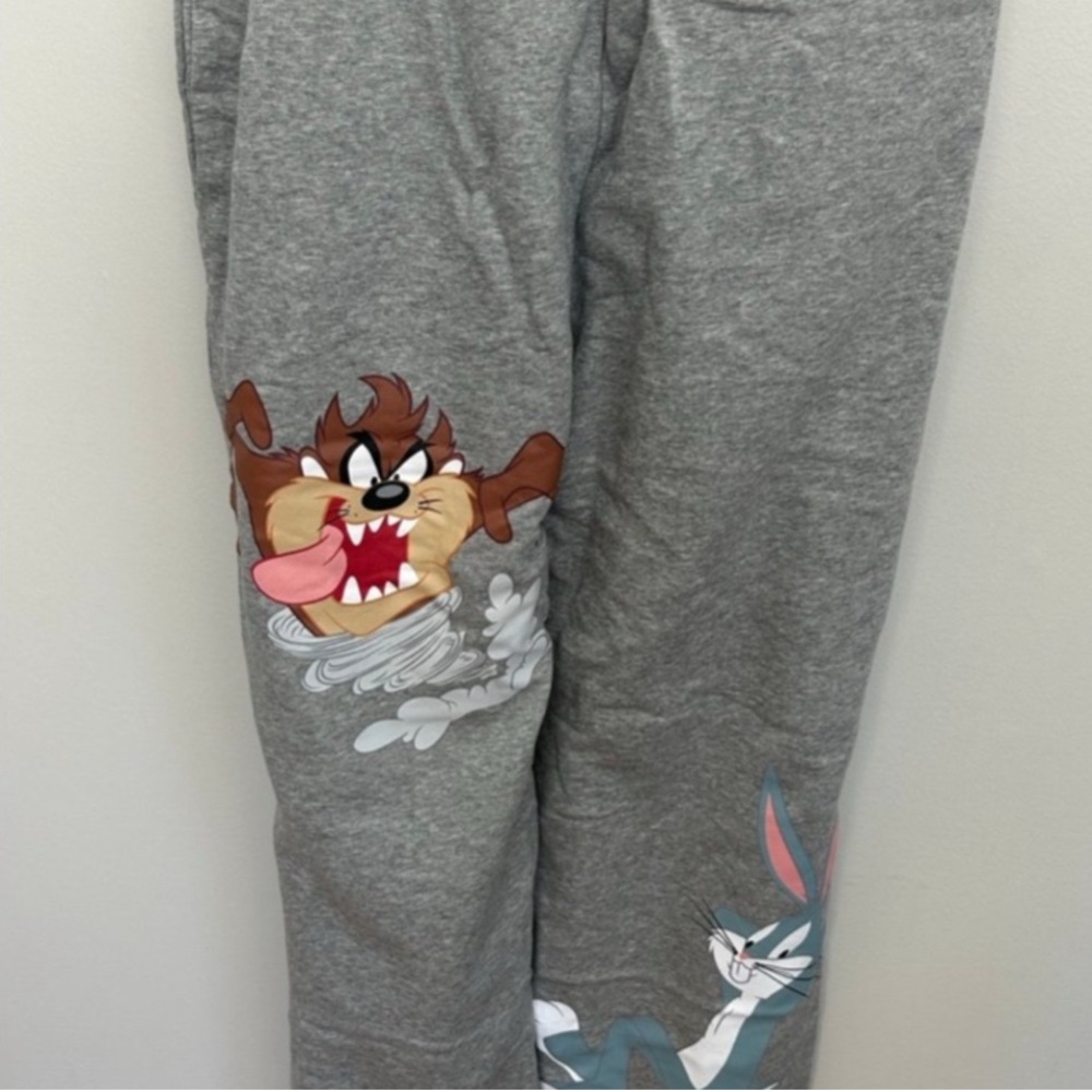 Looney Tunes and Staple Sweatpants XXL - Picture 2 of 2